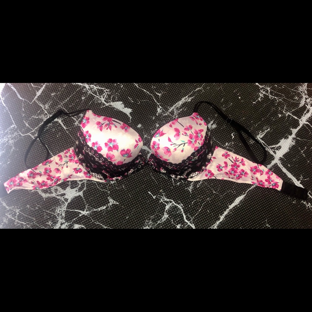Victoria Secret Bra